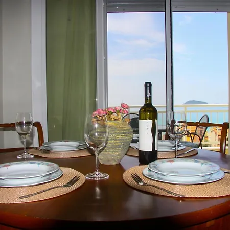 公寓 Antony's By The Sea *