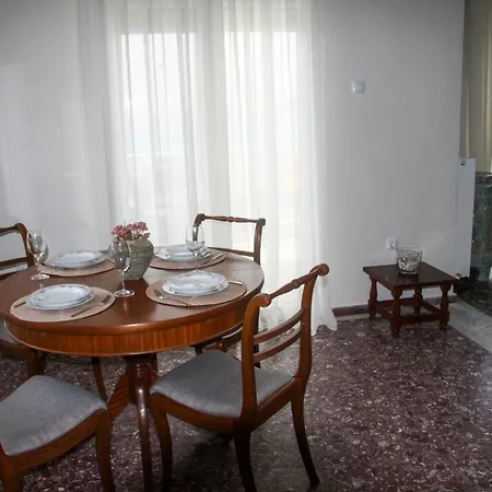 Antony's By The Sea Apartamento *