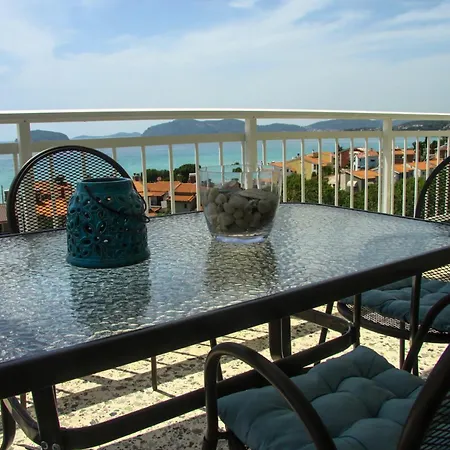 Apartamento Antony's By The Sea PalaiónTsiflíkion