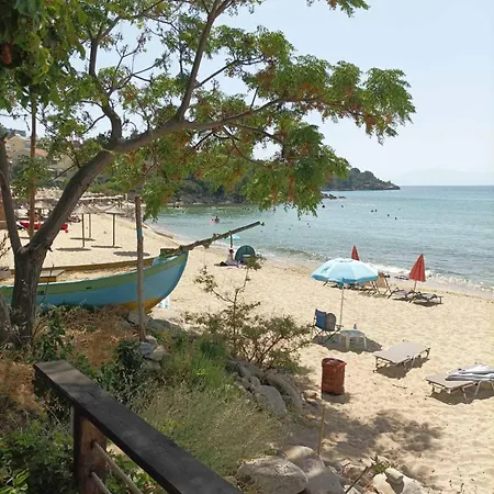 Apartamento Antony's By The Sea PalaiónTsiflíkion